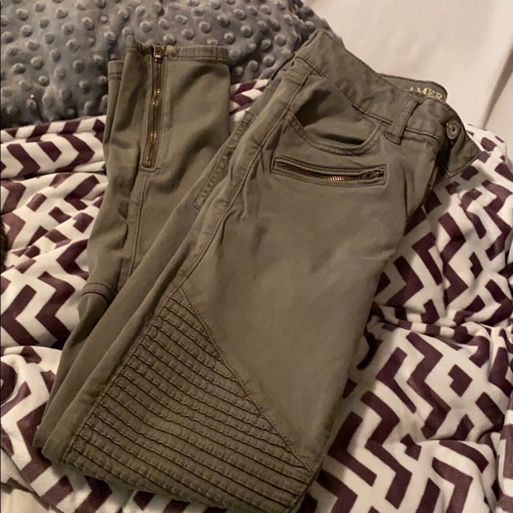 AE supper stretch skinny jeggings